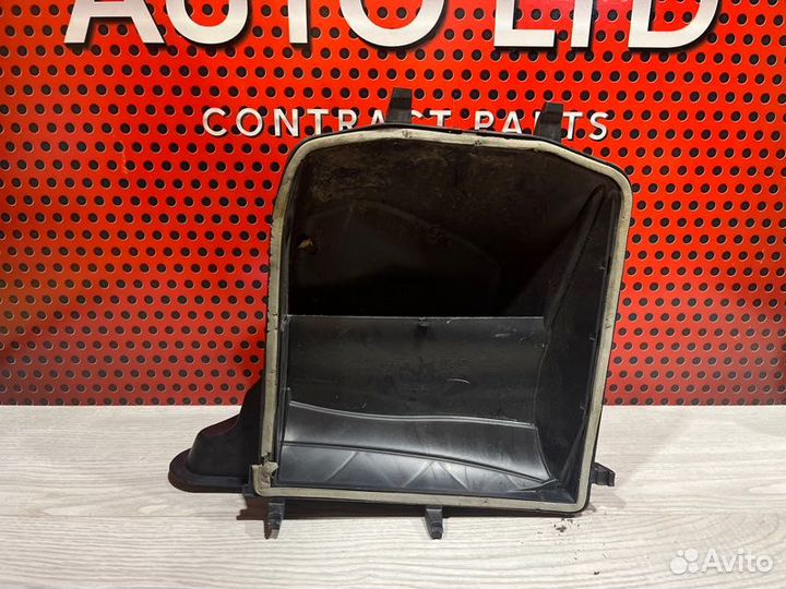 Корпус воздушного фильтра Mercedes-Benz Gle W292