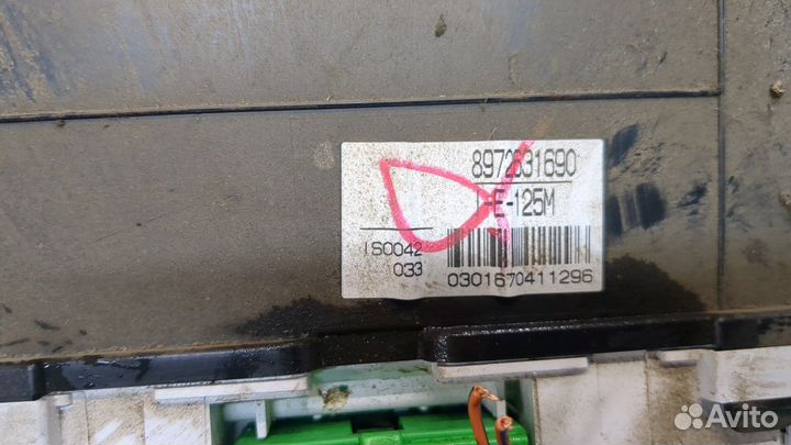 Щиток приборов Isuzu Trooper