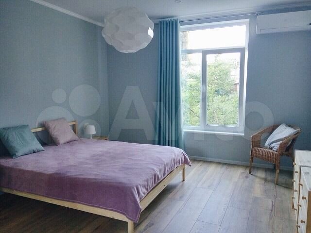 2-к. квартира, 57 м², 2/5 эт.