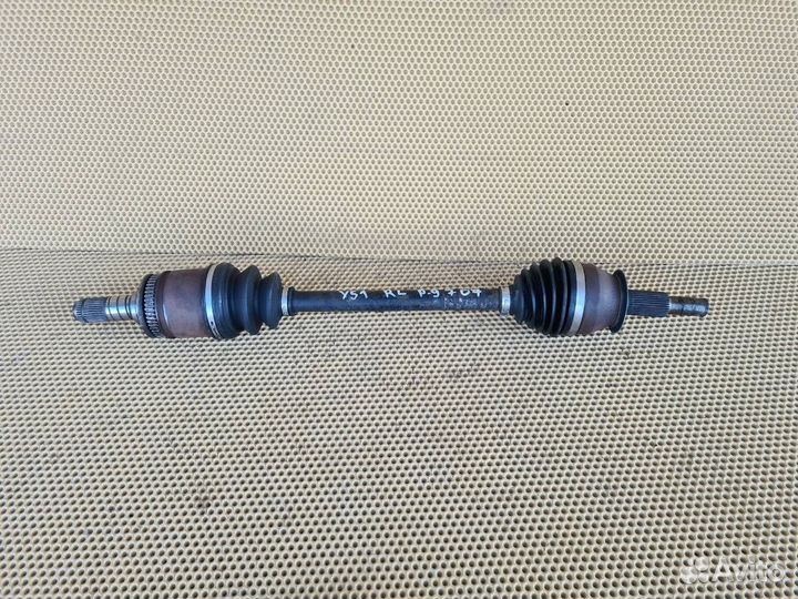 Привод задний левый Infiniti M25 M37 Q70 Y51