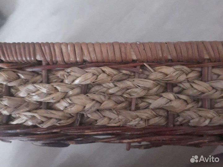 Поднос плетеный