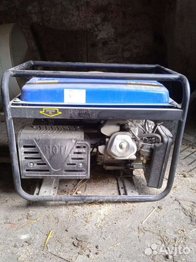 Бензиновый генератор