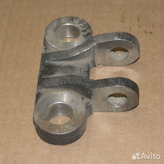 Кронштейн стабилизатора камаз-евро нижний