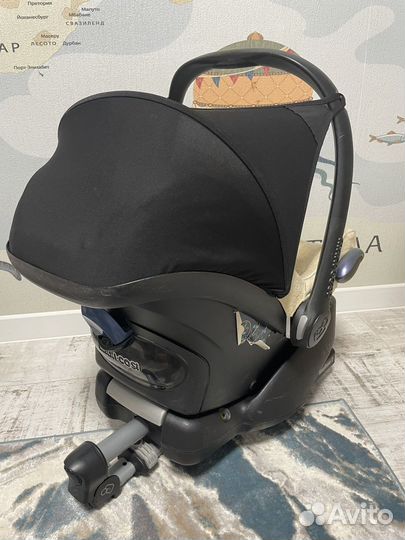 Автолюлька maxi cosi cabrio fix с базой