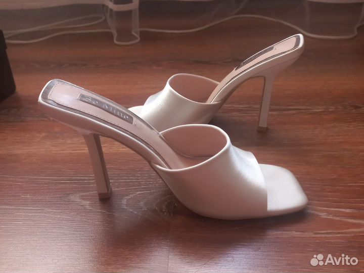 Шлепанцы женские 39 размер