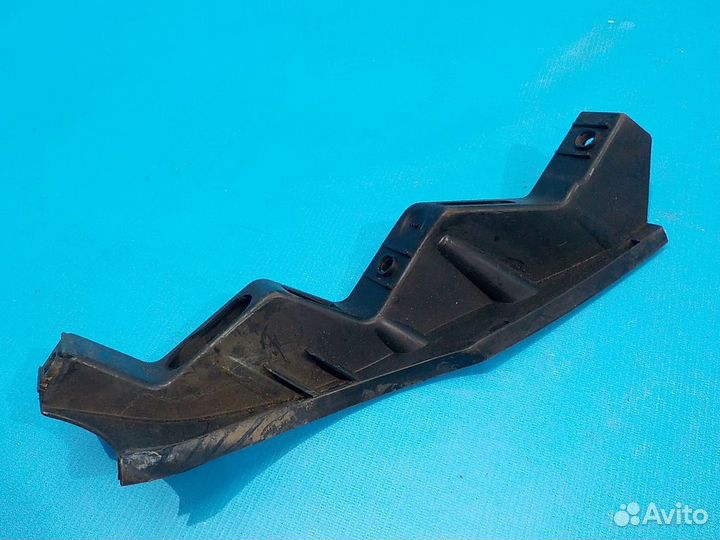 Кронштейн переднего бампера правый volkswagen Pass