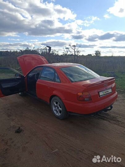 Audi A4 2.6 МТ, 1995, 215 000 км