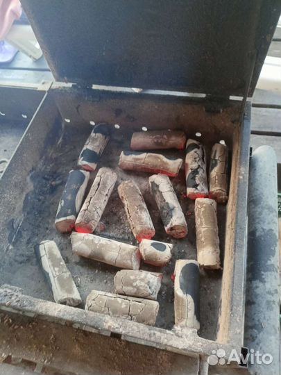 Древесно-угольные брикеты