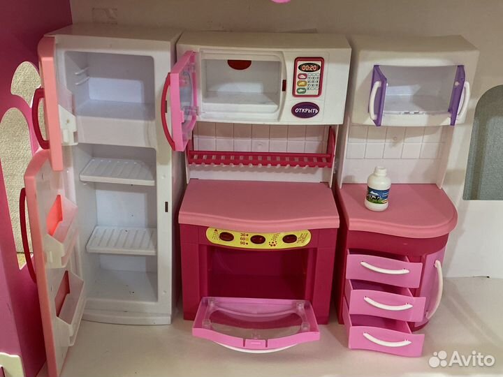 Домик кукольный с мебелью