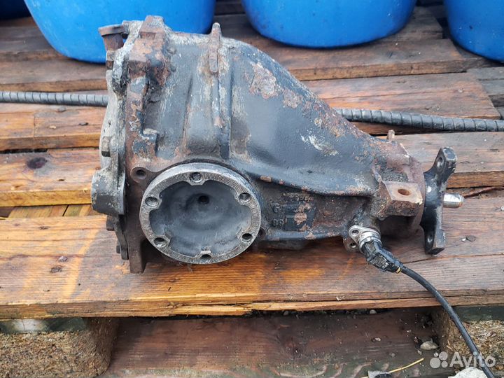 Редуктор на мэрсэдэс 124 Е класа