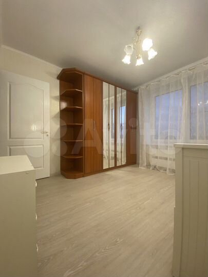 Комната 14 м² в 3-к., 9/10 эт.