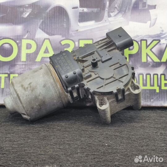 Моторчик стеклоочистителей Seat Ibiza