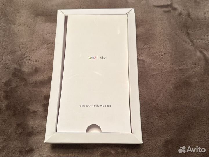 Чехол на iPhone 12