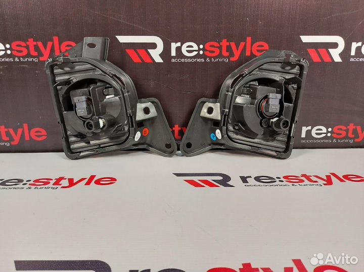 Туманки Toyota Hiace 200 3м K1649