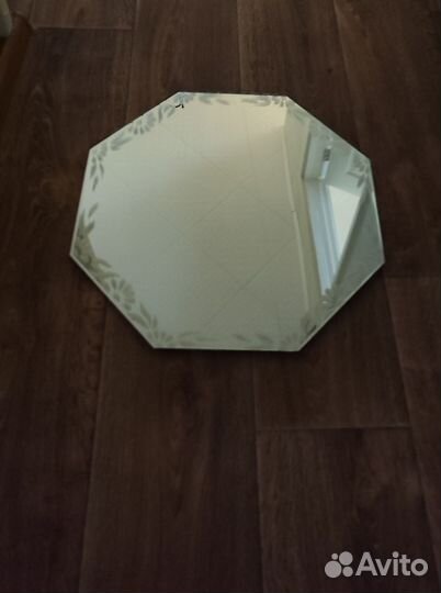 Зеркало с обрамлением 8-ми угольное