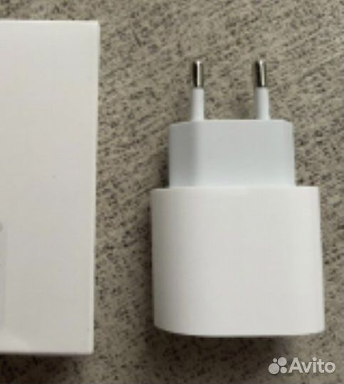 Зарядка на iPhone 20A(20W)