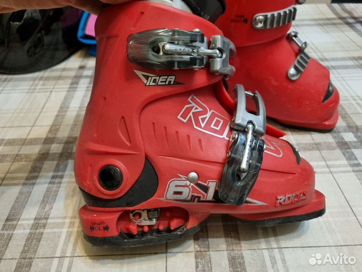 Горнолыжные ботинки детские