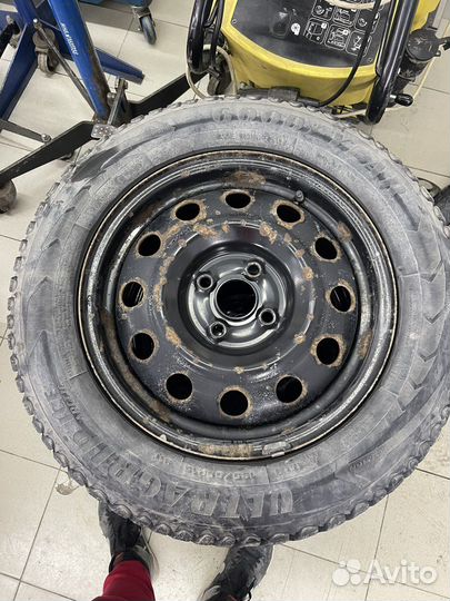 Goodyear Ultragrip Ice Arctic 195/65 R15 91