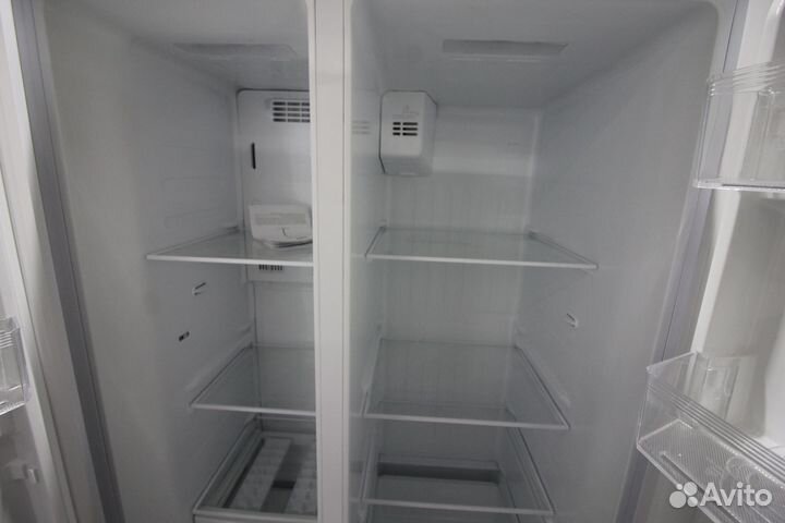 Холодильник (Side-by-Side) Hi