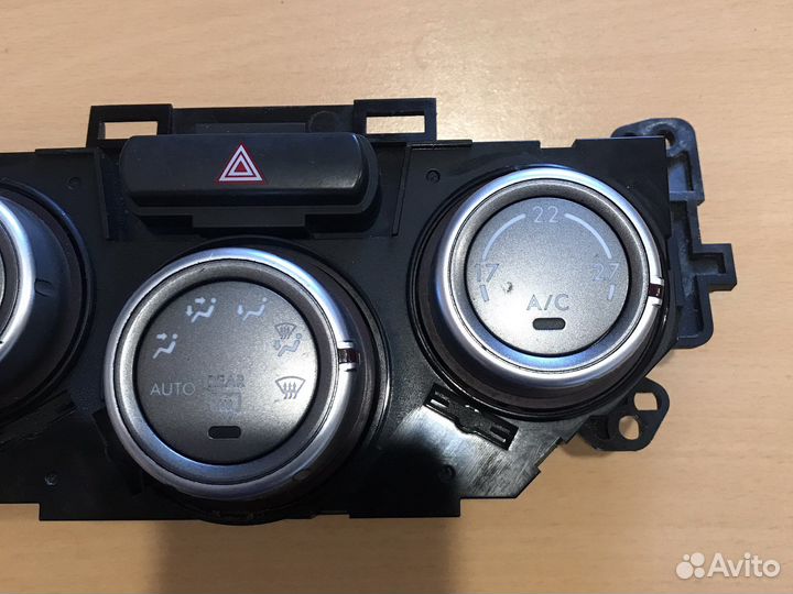 Блок управления печкой Subaru Impreza