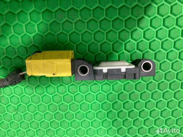 Датчик удара Volkswagen Touareg 7L6 7L7 7LA GP 3.6