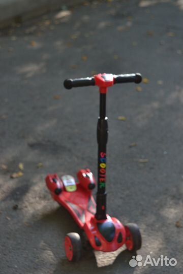 Детский самокат с дымом / с паром / с подсветкой