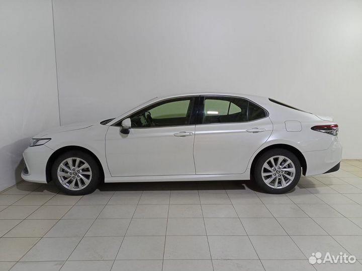 Toyota Camry 2.5 AT, 2023