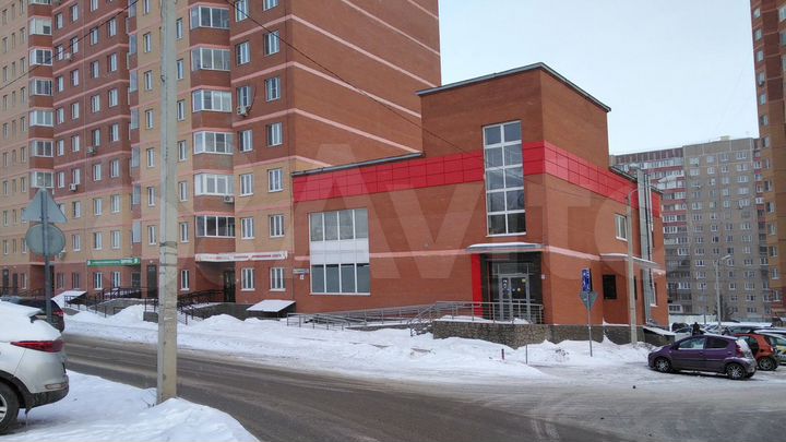 Помещение свободного назначения, 697 м²