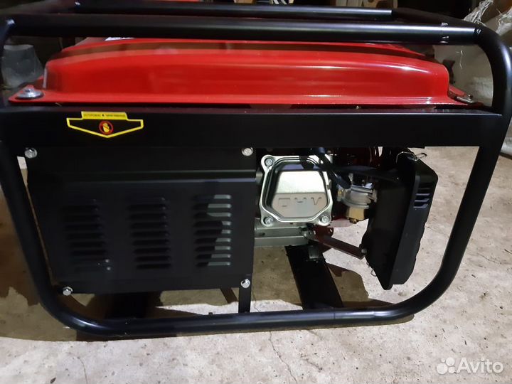 Бензиновый генератор
