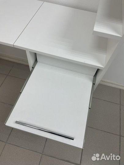 Стол для маникюра