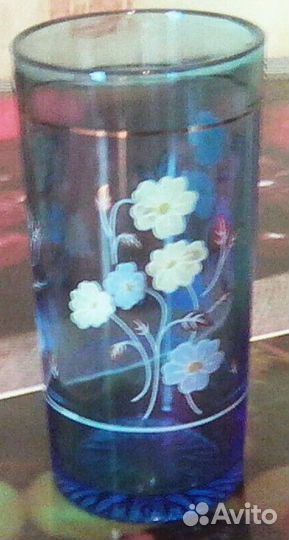 Синяя хрустальная ваза, набор стаканов с кувшином