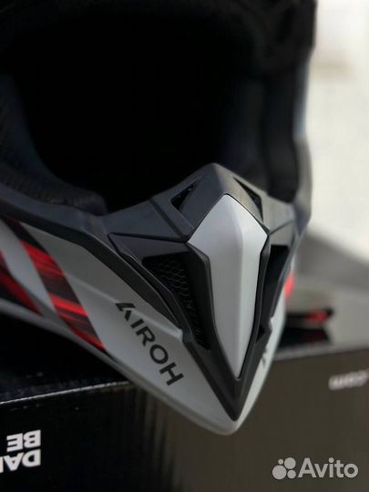 Шлем airoh wraaap cyber RED matt