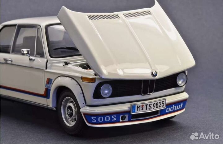 Bmw 2002 Turbo White 1:18 Kyosho