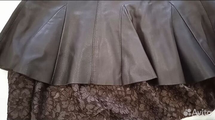 Стильная юбка натуральной кожи с кружевом La Masa