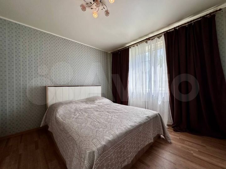 2-к. квартира, 52 м², 4/9 эт.