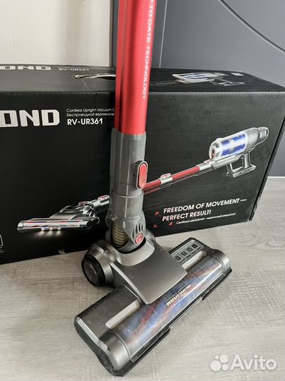 Пылесос вертикальный redmond