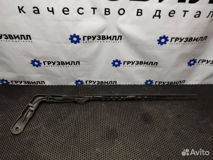 Поводок стеклоочистителя левый Volvo FH4 82485664