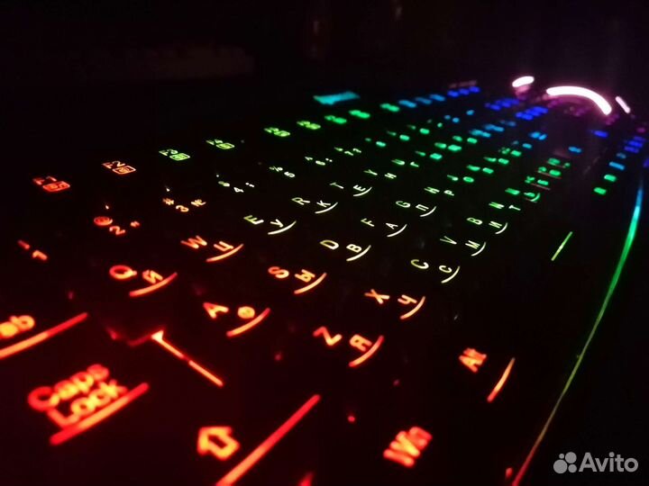 Игровая клавиатура с подсветкой