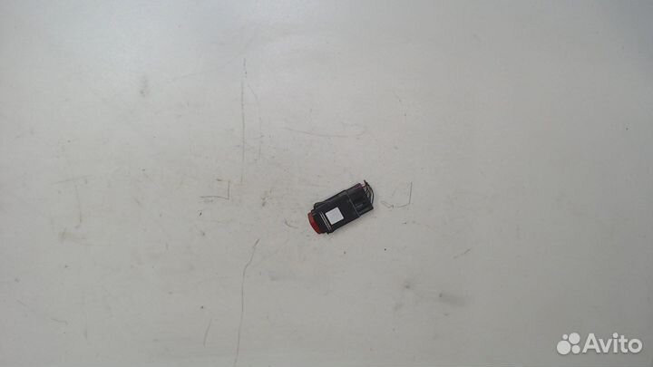 Кнопка аварийки Skoda Octavia Tour, 2000