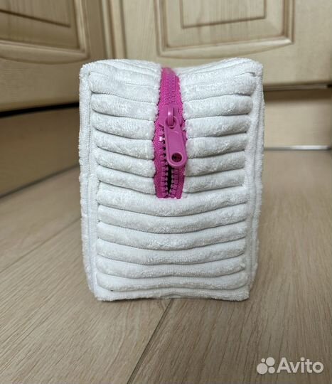 Большая Бархатная косметичка Space NK