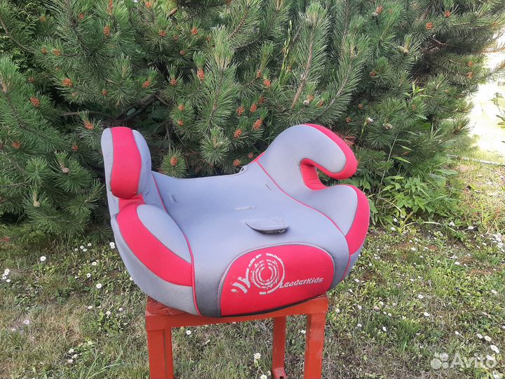 Автокресло бустер