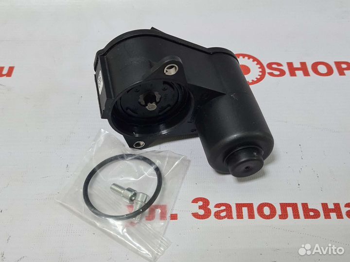 Моторчик стояночного тормоза Passat B6