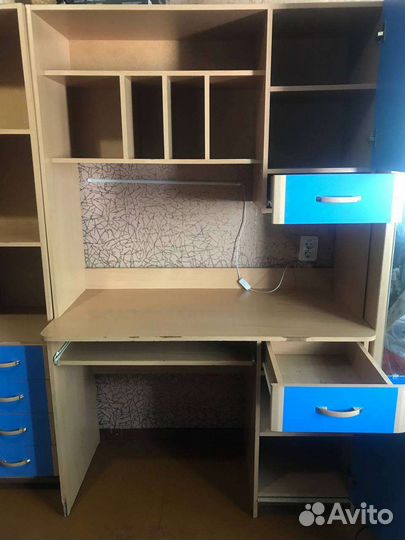 Письменный стол, компьютерный стол