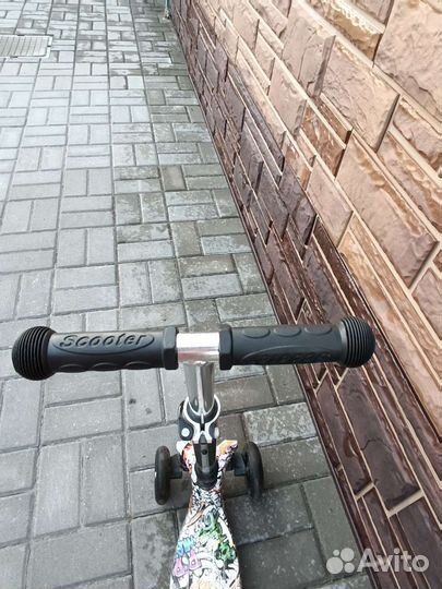 Самокат детский трехколесный складной