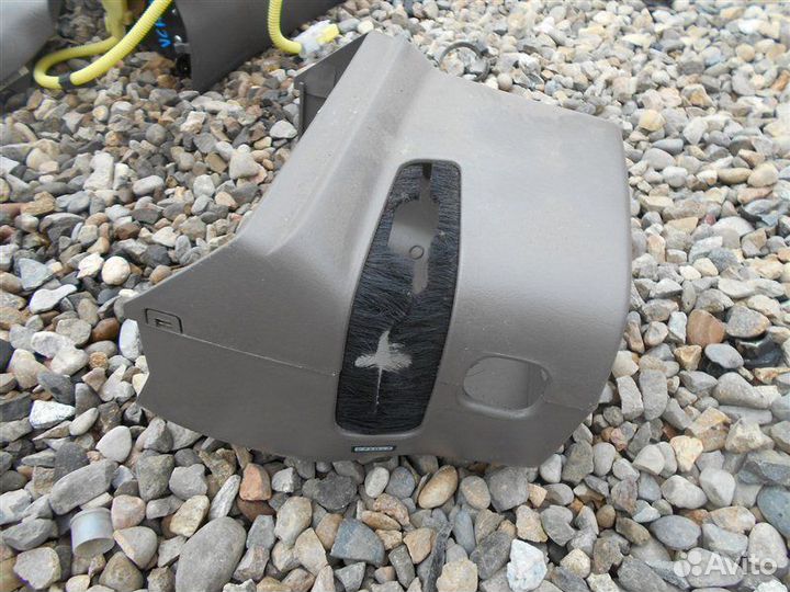 Кожух рулевой колонки Toyota Grand Hiace VCH16