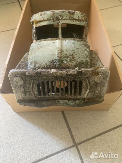 Игрушка машинка железная СССР