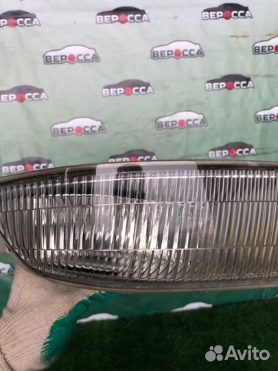 Фара противотуманная правая Toyota Mark Ii Wagon