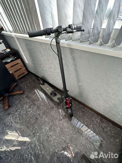 Продам Электросамокат Yokamura i8 monorim