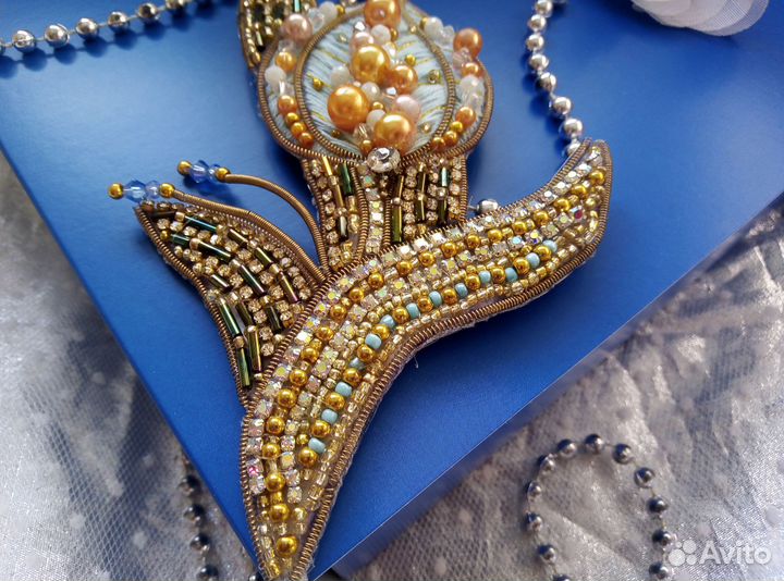 Брошка тюльпан