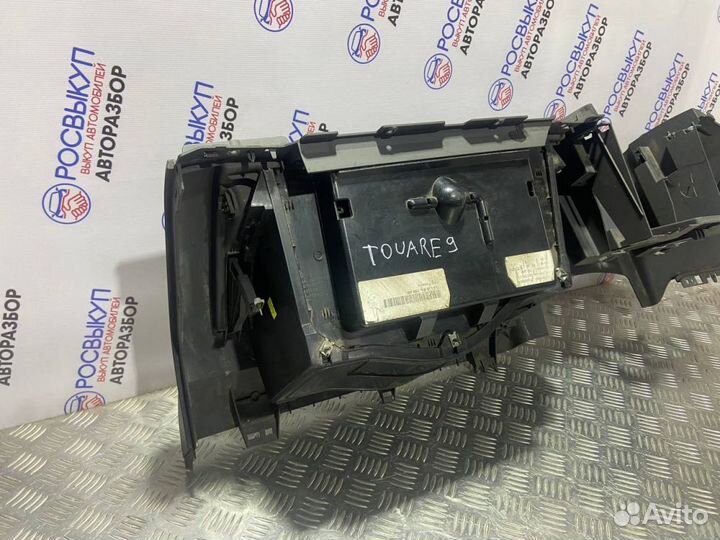 Бардачок Volkswagen Touareg 7L